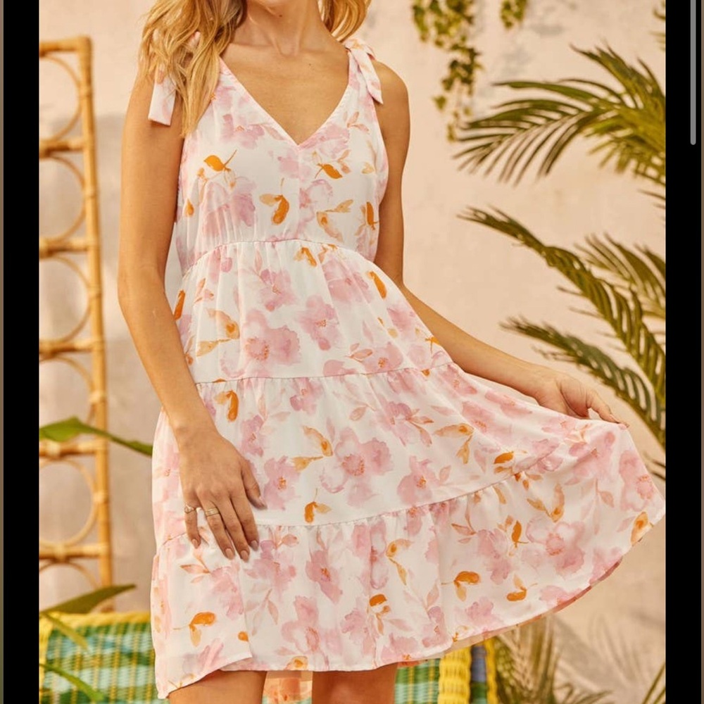 BNWT Floral Tiered Mini Dress